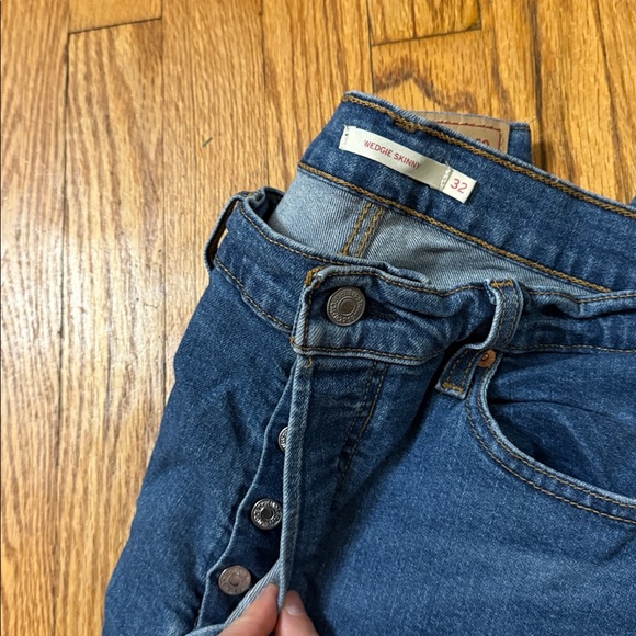 Levi’s wedgie skinny size 32 - Picture 3 of 4